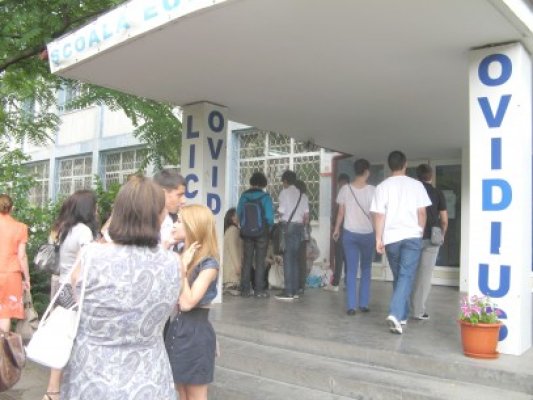 Doar trei elevi eliminaţi la ultima probă a bacalaureatului